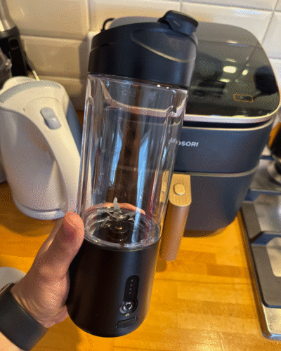 Mini Portable Electric Blender photo review